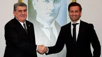 Beşiktaş'tan 10 numaraya bonservissiz yıldız! Transferi Eduard Graf bitirecek Beşiktaş'tan 10 numaraya bonservissiz yıldız! Transferi Eduard Graf bitirecek