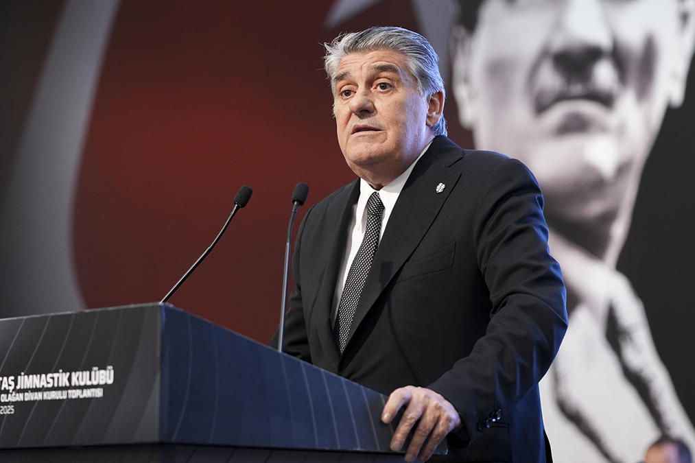 Serdal Adalı'dan TFF çıkarması: Hacıosmanoğlu ile görüşmek için Federasyon binasında