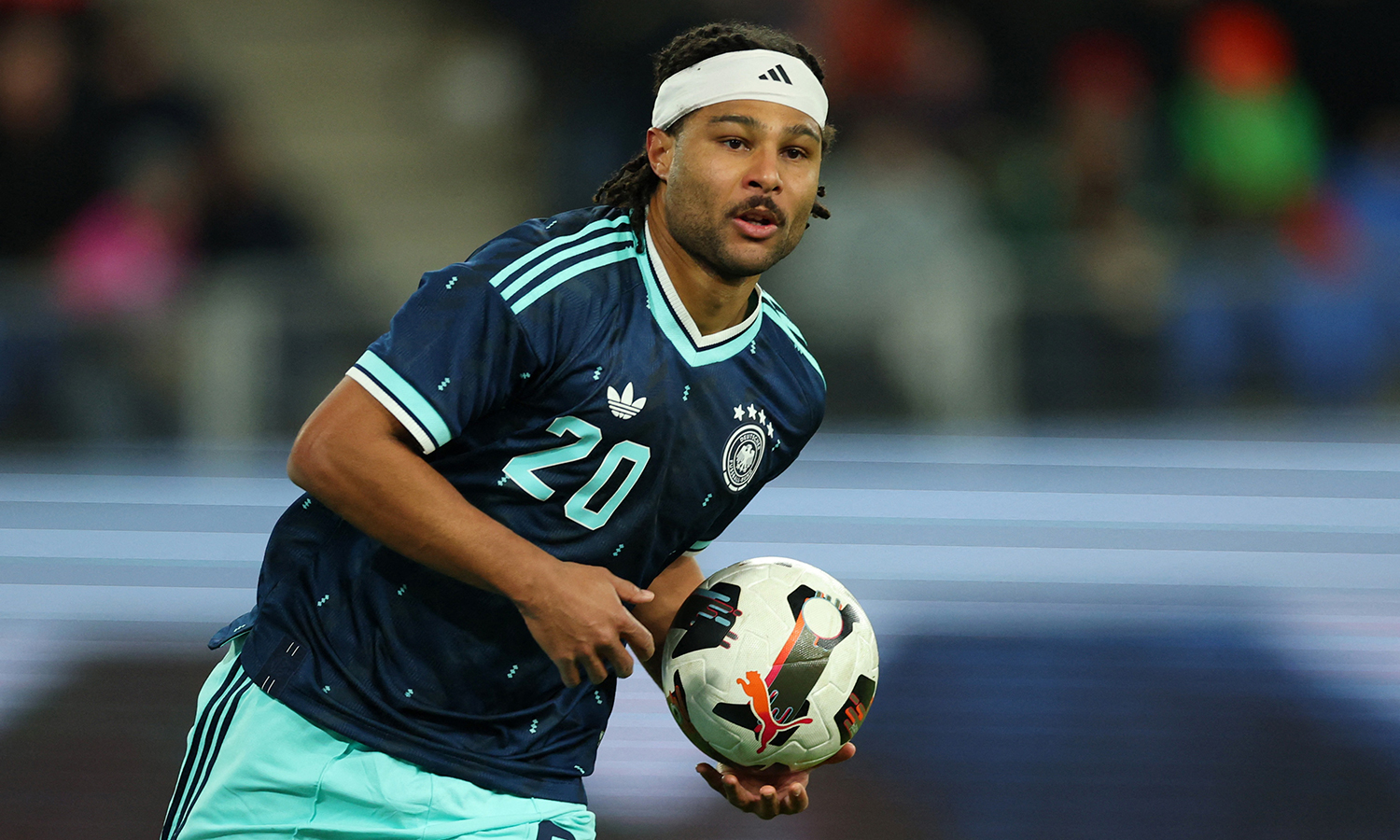 Serge Gnabry kötü haberi kendi duyurdu