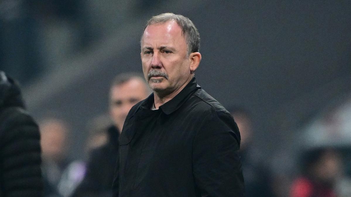 Sergen Yalçın'dan radikal karar! Derbi sonrası ilk 11'de büyük değişim