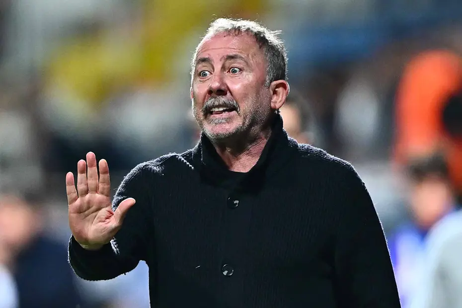 Sergen Yalçın'ın Kadro Dışı Bıraktığı Jurasek'e İtalya ve Almanya Talip 1 Sergen Yalçın'ın tamamen sildiği isim kapış kapış! Son 6 maçın 5'inde süre dahi alamamıştı