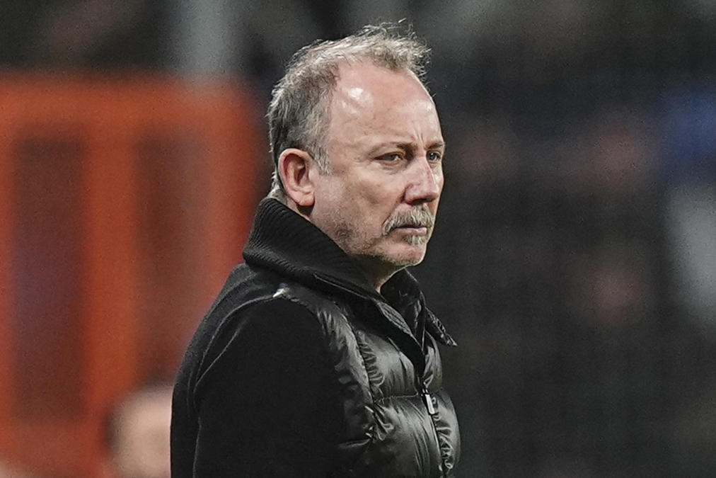 Sergen Yalçın özel görüştü, "Performansından memnun değilim" deyip uyardı