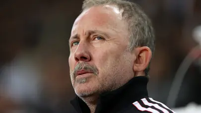 Beşiktaş'ın Sergen Yalçın paylaşımı sonrası ortalık yangın yeri: 10 bini geçti, bombardıman sürüyor