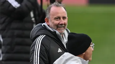 Sergen Yalçın yeni sezona yeni sol bekle giriyor! Ezeli rakibin alamadığı isim bedavaya geliyor