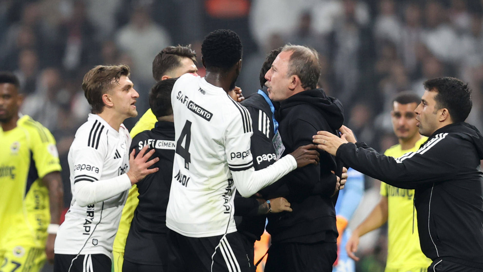 SON DAKİKA | PFDK'dan Sergen Yalçın ve Orkun Kökçü'ye ceza