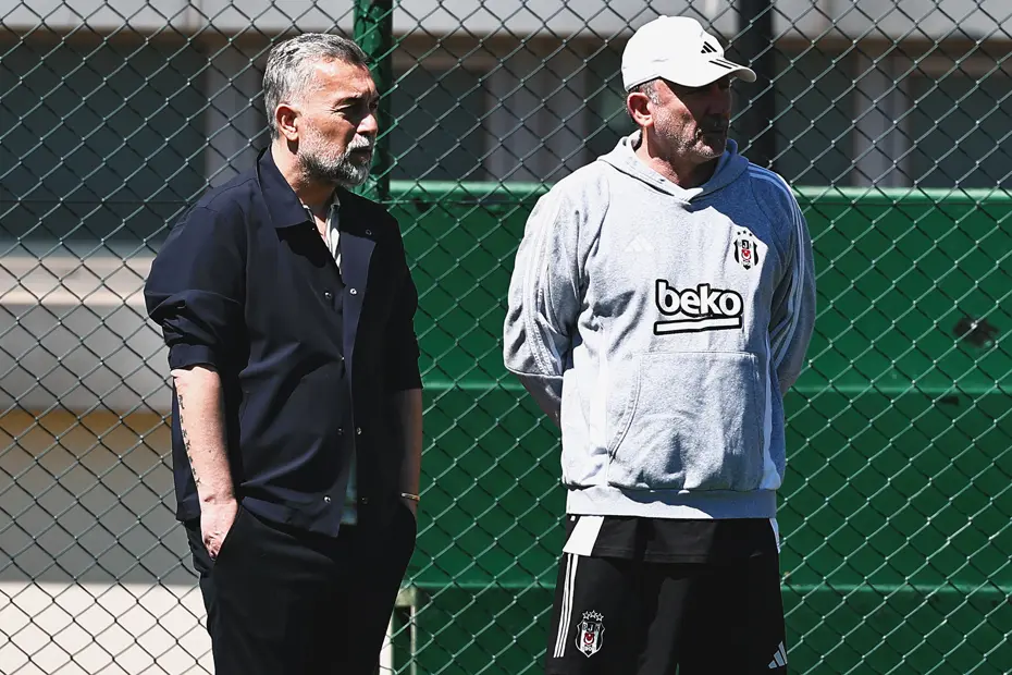 Beşiktaş'ta Sergen Yalçın sonrası bir ayrılık daha - 3 Beşiktaş'ta Sergen Yalçın sonrası bir ayrılık daha - 3