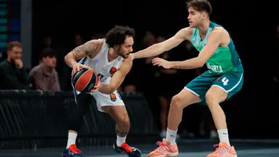 Anadolu Efes deplasmanda kayıp