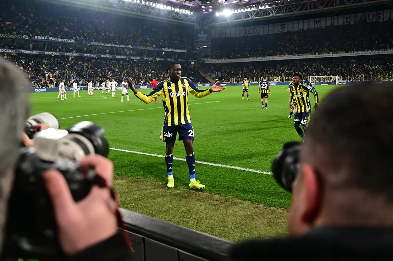 Almanya'dan Gine'ye herkes Sidiki Cherif'i konuşuyor: "Tam bir çılgınlık!"  | NTVSpor