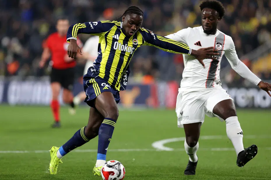 Alman ekibi, yeniden devreye girdi: Fenerbahçe, transfer için kapıyı açık bıraktı - 3 Alman ekibi, yeniden devreye girdi: Fenerbahçe, transfer için kapıyı açık bıraktı - 3