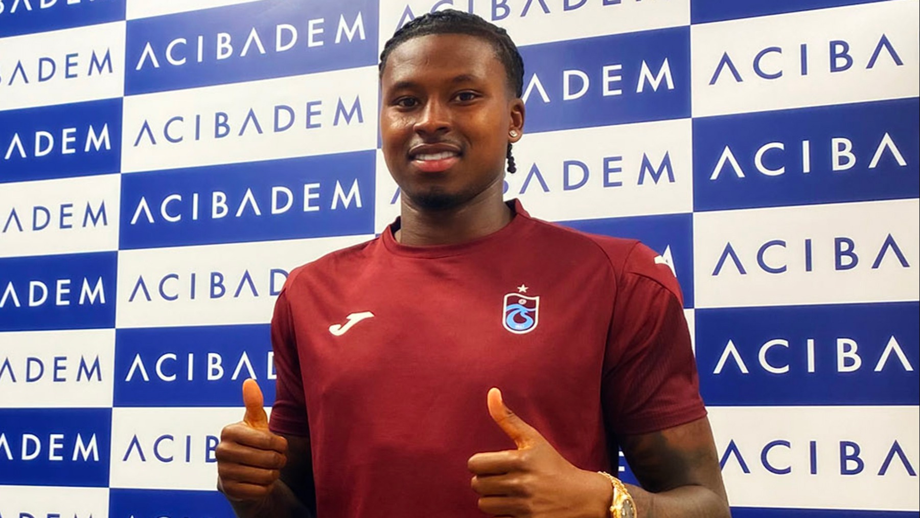 Trabzonspor'da Topa Değmeden Rekor Kırdı: Sidny Cabral 'Oturarak' Tarihe Geçti!