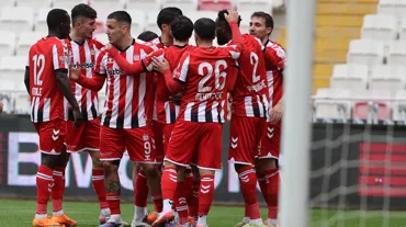 Sivasspor'un 5 maç sonra ligde yüzü güldü
