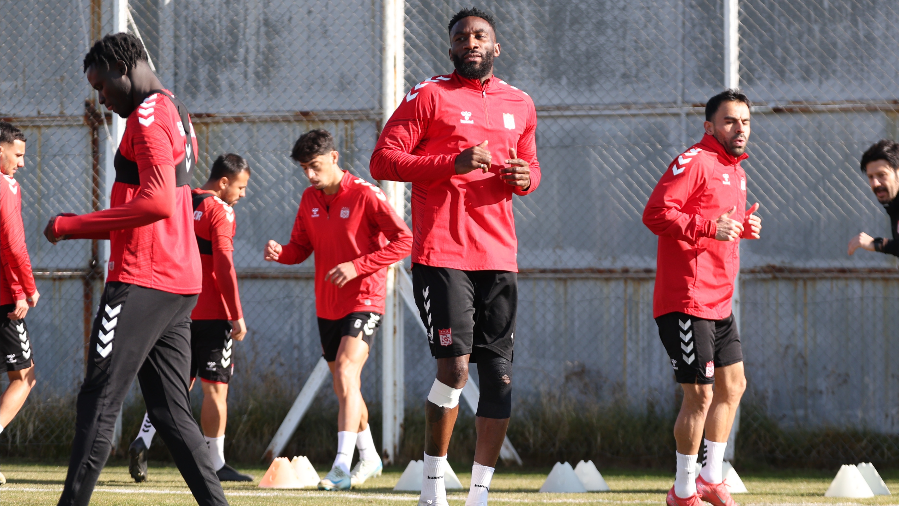 Sivasspor'da Bolu mesaisi devam ediyor