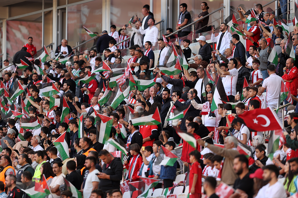 Spor dünyası, İsrail'in Gazze'deki soykırımına sessiz kalmadı