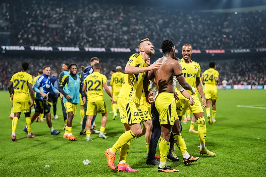 Derbinin ardından ortalık karıştı: Tedesco'nun galibiyet sevincine Beşiktaşlılardan tepki - 3 Derbinin ardından ortalık karıştı: Tedesco'nun galibiyet sevincine Beşiktaşlılardan tepki - 3