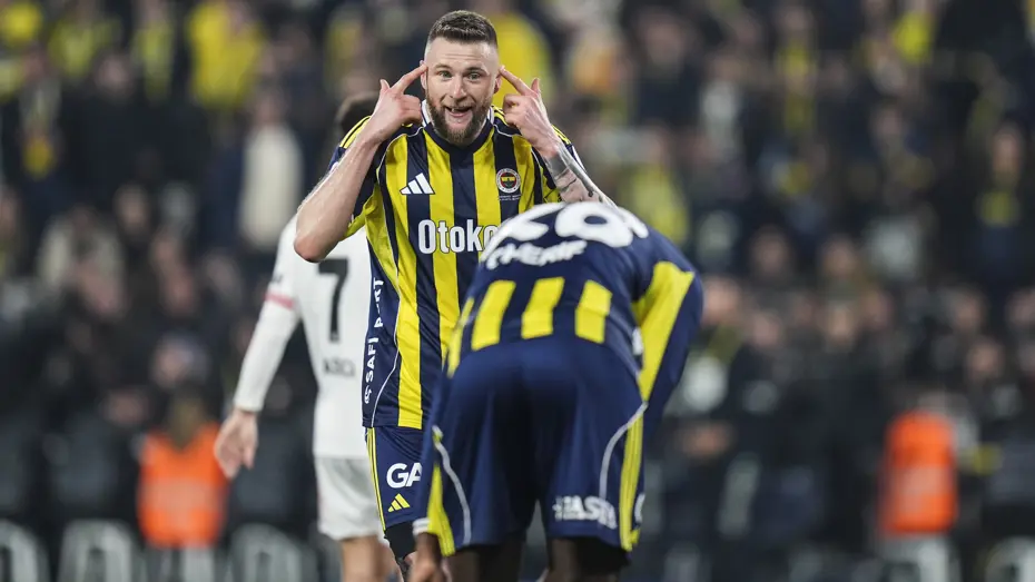 Tedesco'dan Galatasaray derbisi öncesi takımın kilit ismiyle ilgili flaş karar çıktı - 5
