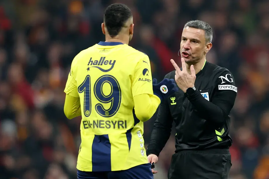 2025 yılının en iyi hakemi belli oldu: Listede Galatasaray-Fenerbahçe derbisini yöneten isim de var - 8