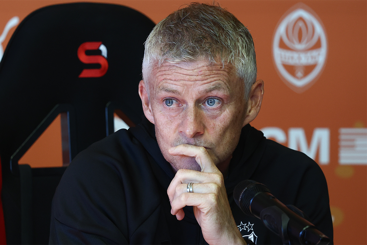 Scholes Ajanlığı Beceremedi: Solskjaer'in Sırrı Kahvede Çay Sohbetine Döndü!