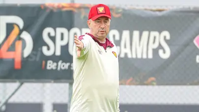 Stoilov, Göztepe'nin iki yıldızı için ayrılık işaretini verdi Stoilov, Göztepe'nin iki yıldızı için ayrılık işaretini verdi