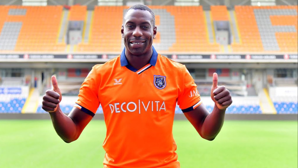 Başakşehir'den ayrıldıktan sonra ortadan kaybolan Stefano Okaka, 2 yıl sonra öyle bir geri dönüş yaptı ki...