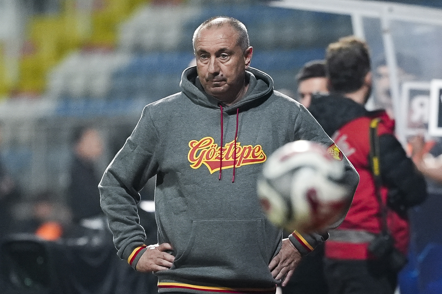 Stanimir Stoilov taraftarlar için sezon sonunu işaret etti