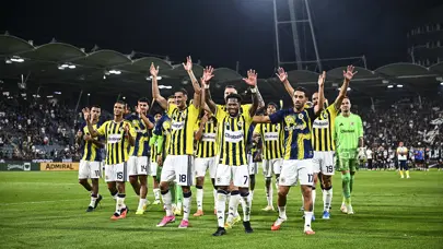 "Sahanın en iyi iki oyuncusu" | Spor yazarları Fenerbahçe için ne dedi? "Sahanın en iyi iki oyuncusu" | Spor yazarları Fenerbahçe için ne dedi?