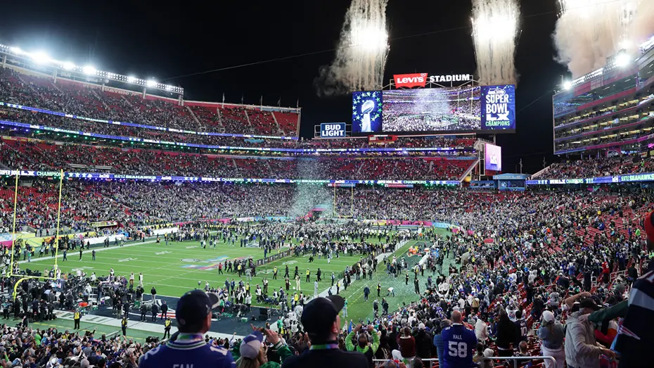 Donald Trump'a sinir krizi geçirten Super Bowl gösterisi! Olaylı maçta şampiyon belli oldu - 2