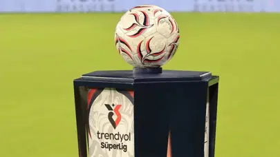 İstifa etti: Süper Lig'de 5. teknik direktör ayrılığı İstifa etti: Süper Lig'de 5. teknik direktör ayrılığı