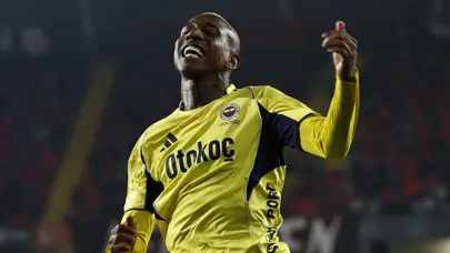 Talisca'nın verdiği siparişi duyanlar aynı yorumu yapıyor: Evine kuracaklar Talisca'nın verdiği siparişi duyanlar aynı yorumu yapıyor: Evine kuracaklar