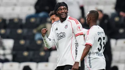 Tammy Abraham sonrası 35 milyon euroluk operasyon! 3 transferi birden bitirecek formül bulundu Tammy Abraham sonrası 35 milyon euroluk operasyon! 3 transferi birden bitirecek formül bulundu