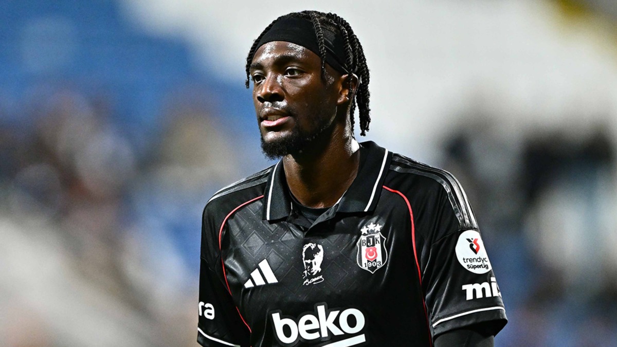 Sergen'den Derbiye 'Buzdolabı' Darbesi: Tammy Abraham Keyif Yapar Gibi Yedek!