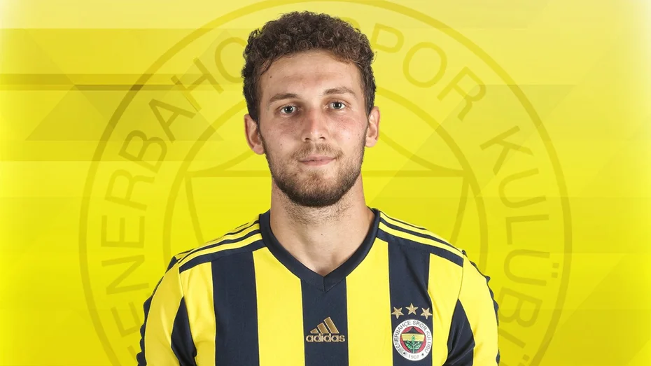  Sarı-lacivertliler bir transferi daha bitiriyor - 1