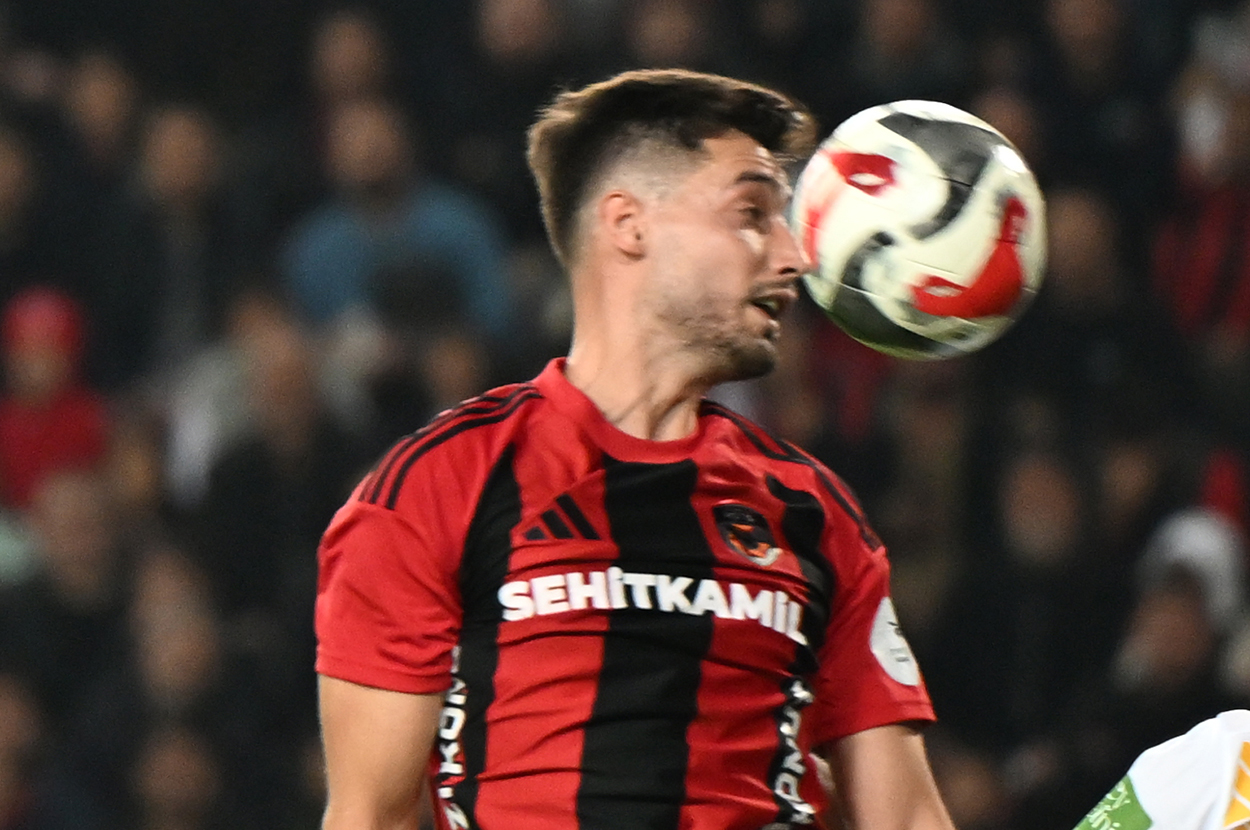 Tayyip Talha'da kırık tespit edildi: "Verilmeyen penaltı" vurgusuyla duyurdular