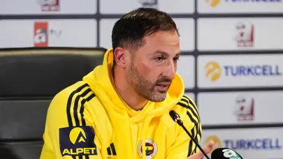 Domenico Tedesco'dan Mourinho sorusuna flaş yanıt: "Bu tek kişilik bir gösteri değil"
