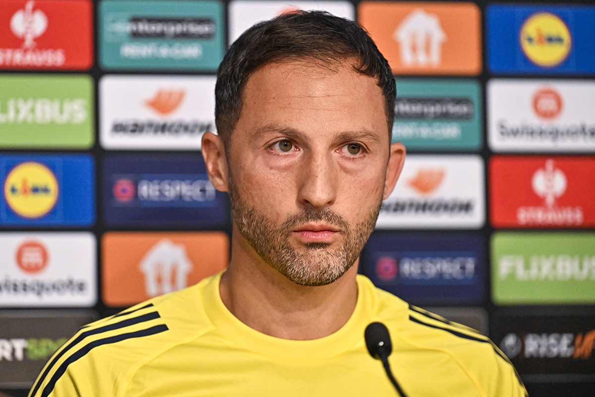 Tedesco'dan Stuttgart Öncesi "Akıl Dolu" Taktik Sırrı: "Top Yuvarlak, Taraftar İttirecek!"