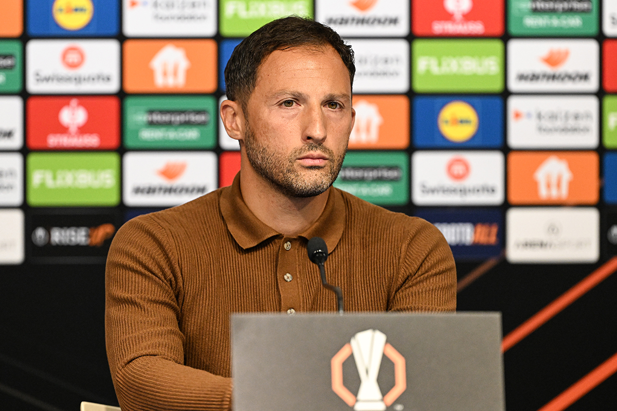 Tedesco Sahneye Çıktı: 'Top Yuvarlak, Rakip Güçlü' Diye Fısıldadı!