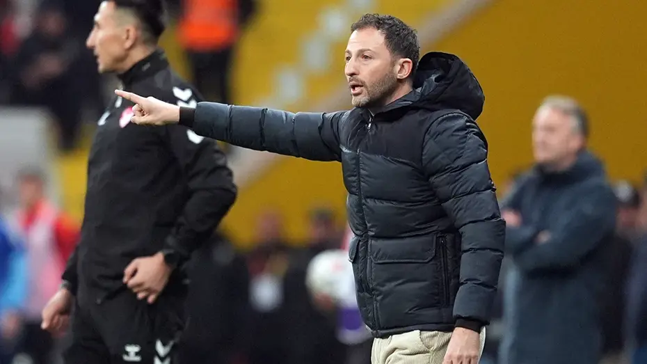 "Tedesco'nun dün gece yaptığı en ilginç olay" | Spor yazarları Fenerbahçe için ne dedi? - 3