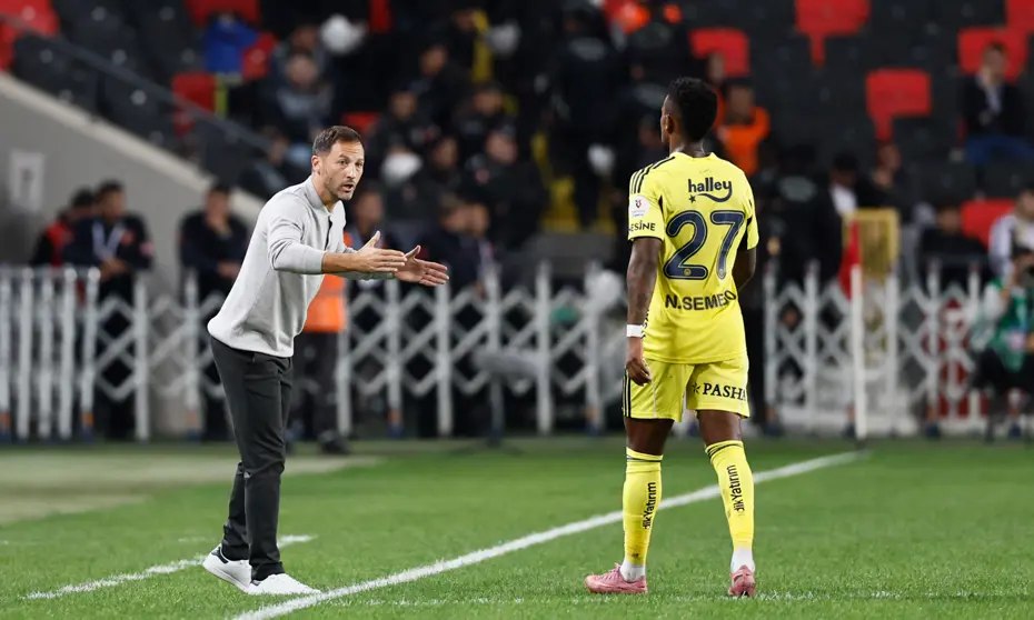 Fenerbahçeli yıldız maça devam edemedi