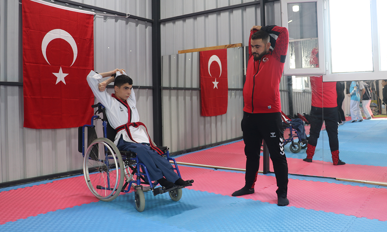 Para tekvandocu Hasan Ördek'in hedefi milli takım