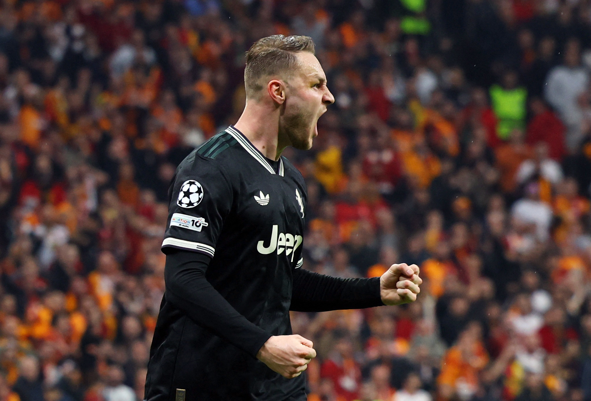 Galatasaray da devrede: Juventus yıldız orta sahası için fiyat etiketini belirledi