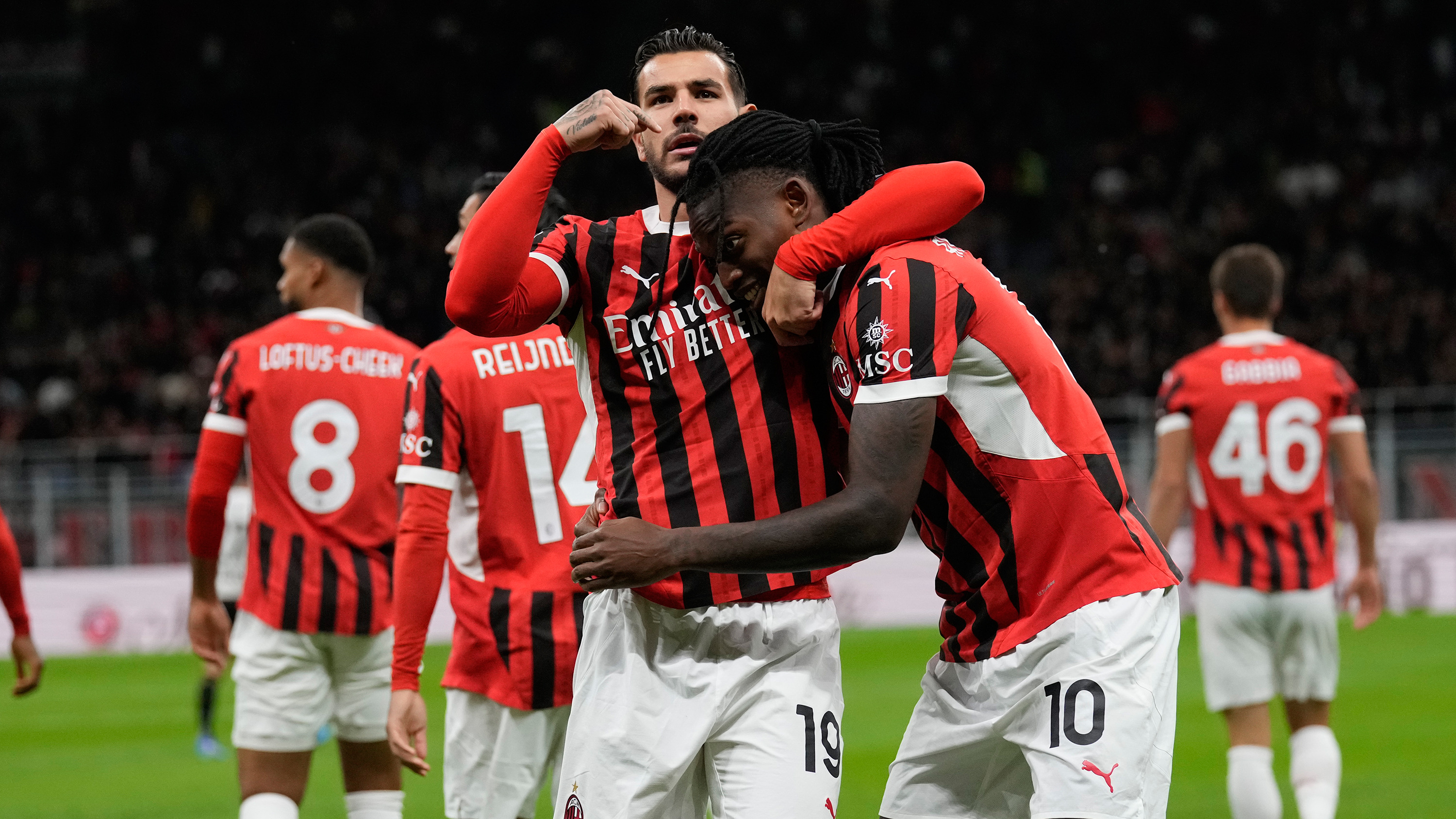 Milan'ın sorunlu yıldızlarından ilki ayrılıyor: Astronomik maaşı kabul etti