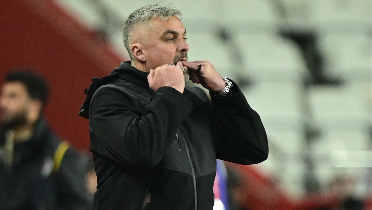 Süper Lig'de gece yarısı olay ayrılık: Resmi duyuru saat 03.27'de geldi