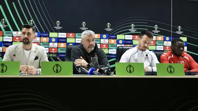 Thomas Reis'tan AEK maçı öncesi "Galatasaray" vurgusu