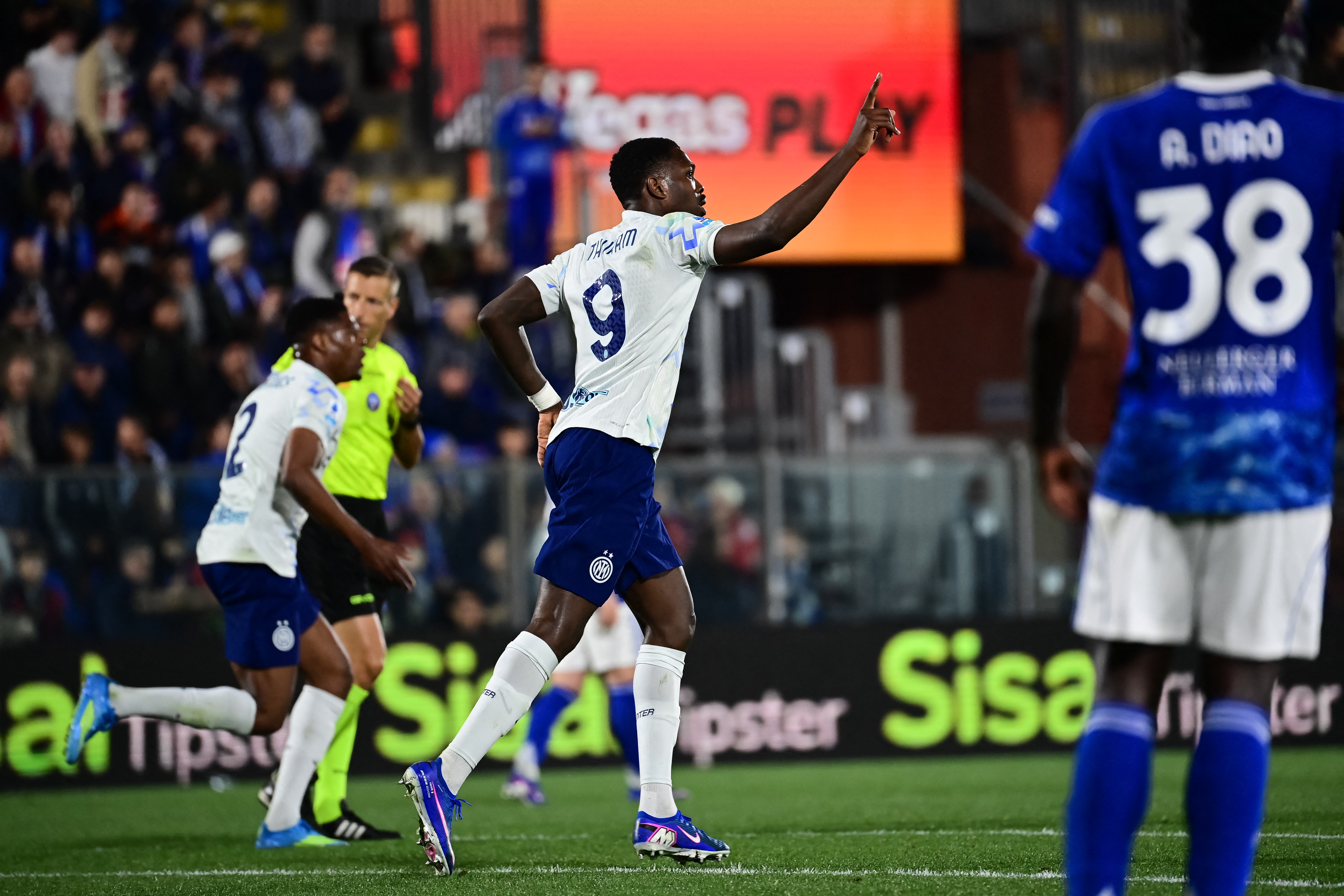 Inter'den Como deplasmanında muhteşem geri dönüş: Puan farkı 9'a çıktı