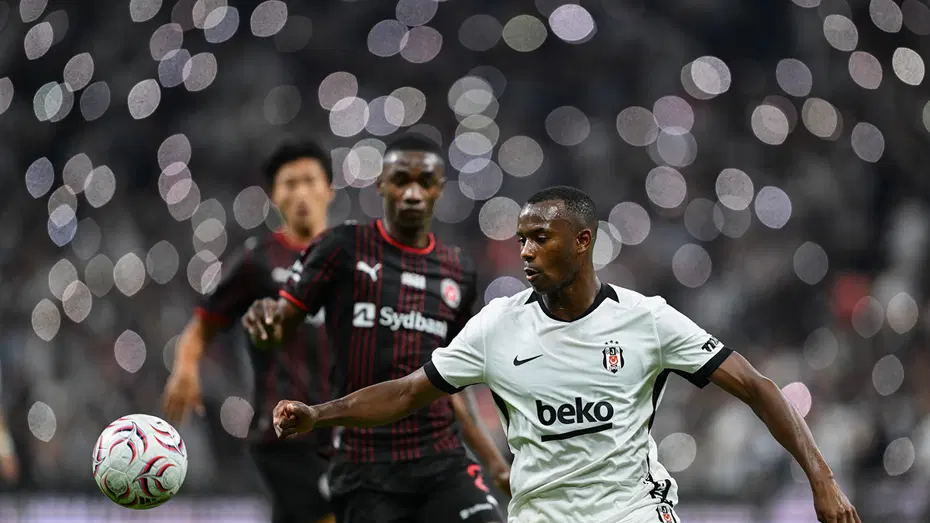Midtjylland maçına devam edemeyen Djalo'nun son durumu belli oldu: Rövanşta oynayacak mı? - 3