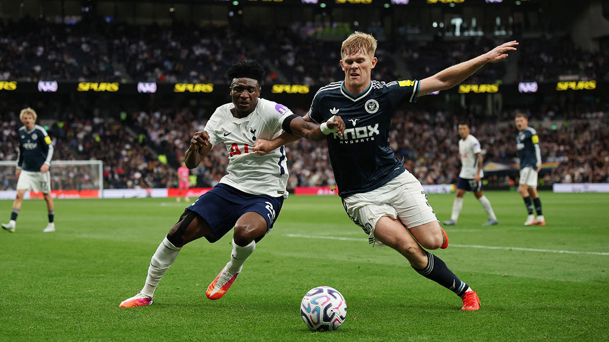Tottenham'a evinde şok skor! Premier Lig'de bir kayıp daha
