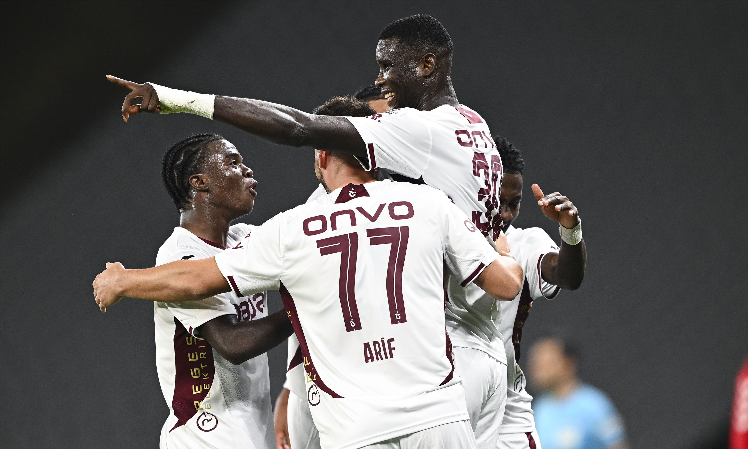 Trabzon'da Milli Ara Öncesi Köşe Kapmaca: Zecorner Kayserispor İş Başında!