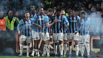 İki kulüp birden talep etti: Karadeniz derbisinin saati değişti İki kulüp birden talep etti: Karadeniz derbisinin saati değişti