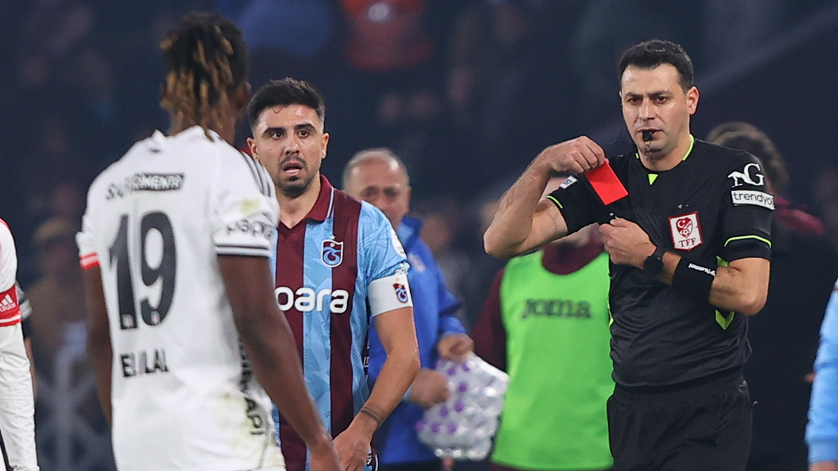"Ali Şansalan berbat bir maç yönetti" | Spor yazarları derbi için ne dedi?