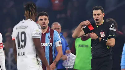 "Ali Şansalan berbat bir maç yönetti" | Spor yazarları, Trabzonspor-Beşiktaş derbisi için ne dedi? "Ali Şansalan berbat bir maç yönetti" | Spor yazarları, Trabzonspor-Beşiktaş derbisi için ne dedi?