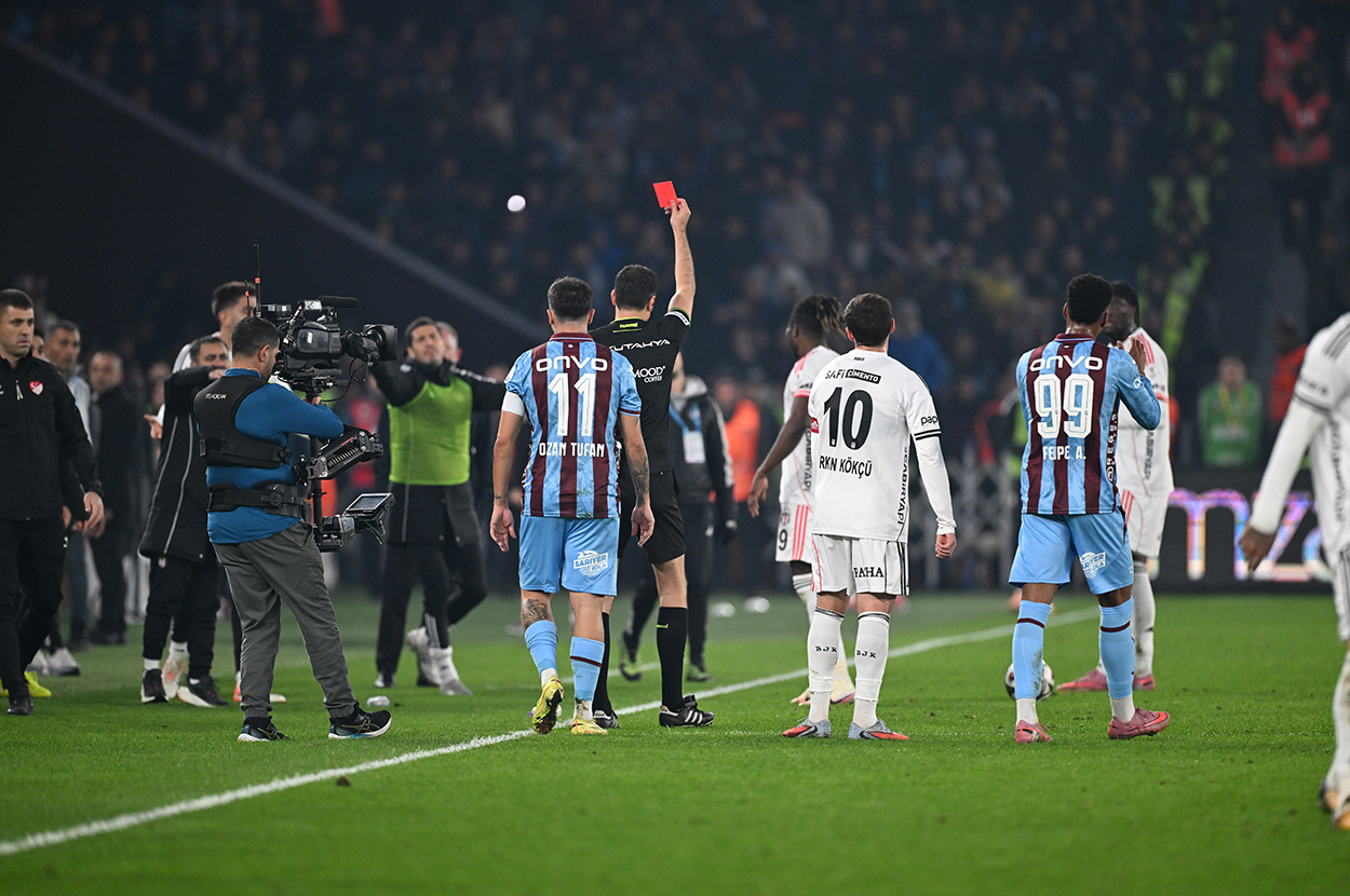 PFDK'dan El Bilal Toure'ye 2 maç ceza